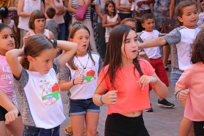 Tripa beteta, dantzan pasa d 80 1563205358292