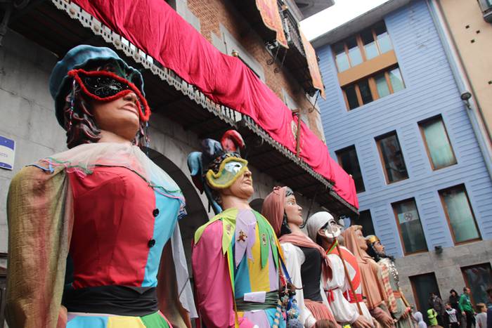 Handienek eragin dituzte txi 1 1529149043146