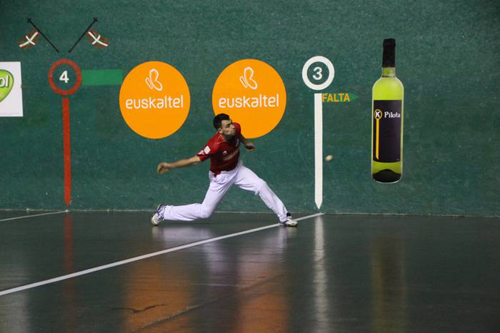 Erasun debuta eta Jaka finalerdia pilota 24 1478375008377