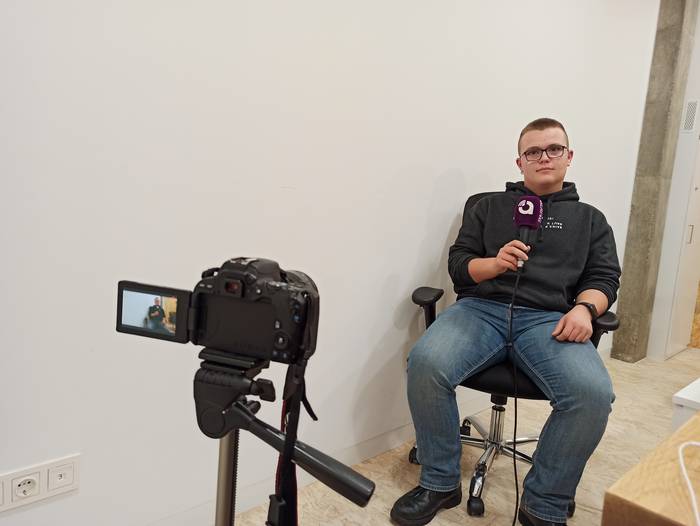 Jon Mendiluze eta Danel Etxeberria, Eskolarteko Bertsolari Txapelketako finalera