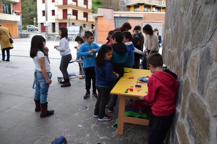 Ibarra gaztelekua zirko tailerra 14 1459271477225