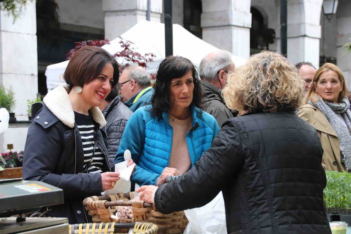 Baserritarrei omenaldia Tolo 11 1558173632208