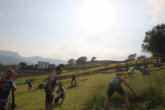 Alatze Etxaburuak irabazi du 34 1530471147168