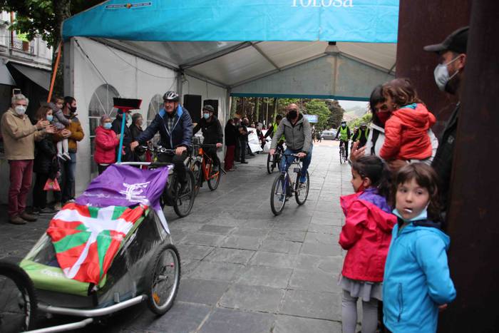 Pentsio duinak eskatuz eskua 23 1621879379650