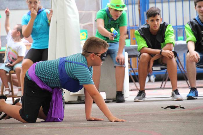 Lotsak ez du lekurik salontz 25 1565373547292