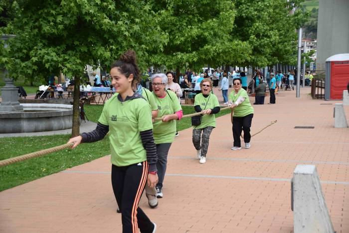 Haur eta helduen arteko II.  79 1560343288995