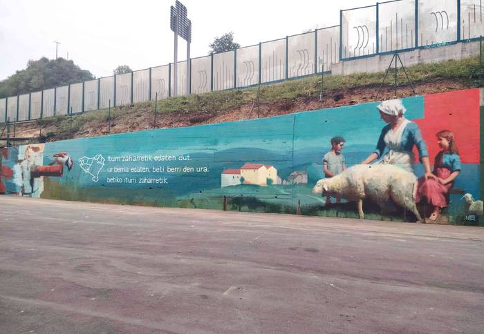 Mural berria Txermingo ikastolaren alboko horman