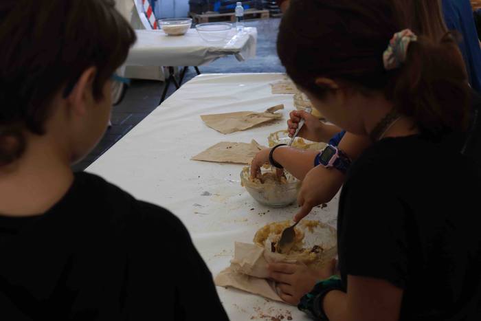 Eskuak zikinduz aritu dira s 30 1665306838968