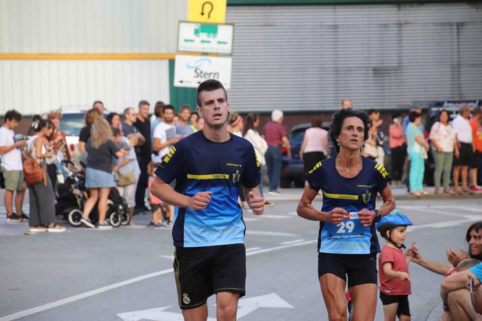 Elena Silvestre eta Xabier L 38 1567672432333