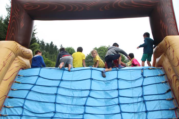 Auzo giroa mantenduz Amarotzen 17 1467476440237