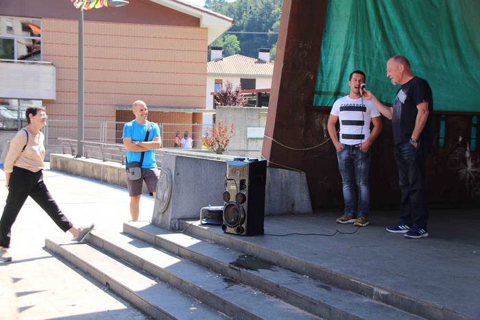 Bertsoak eta koktelak uztart 9 1661603479444