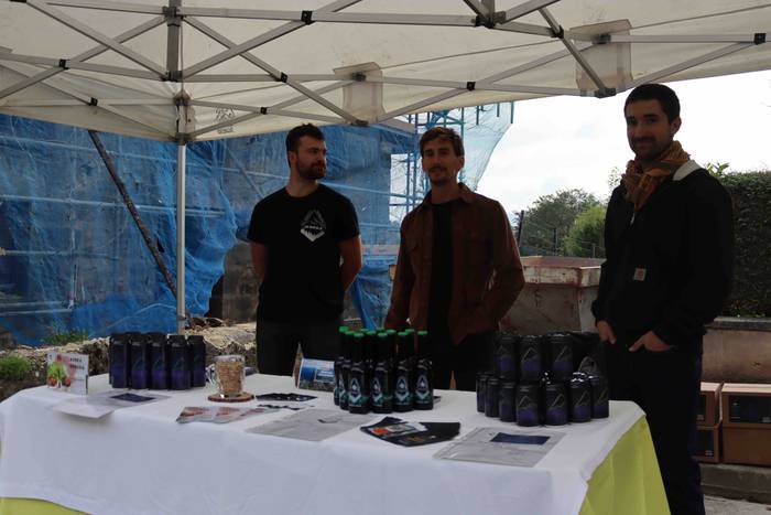 Azoka berreskuratu dute Zizu 41 1633863562268