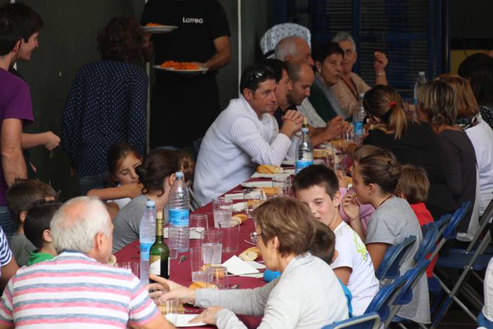 Festa giroa Aldaban 33 1475414210179