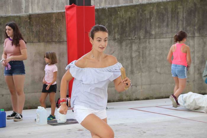 Jolasean igaro dute arratsal 21 1567097330311