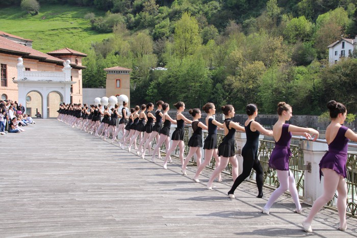 Barandari helduta dantzan - 7