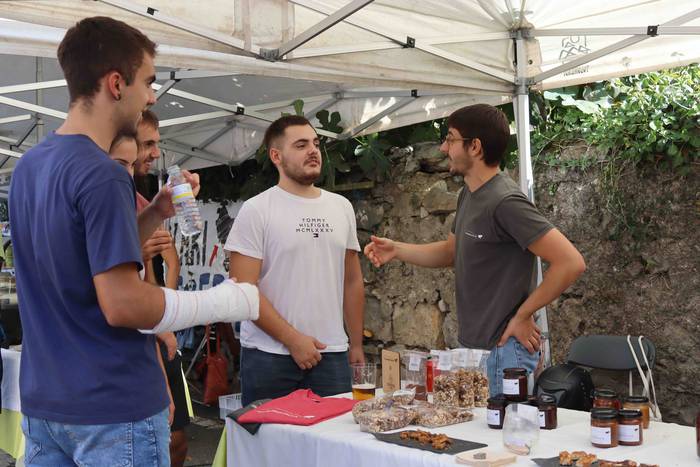 Zizurkilgo herrigunea azoka  17 1665320439110