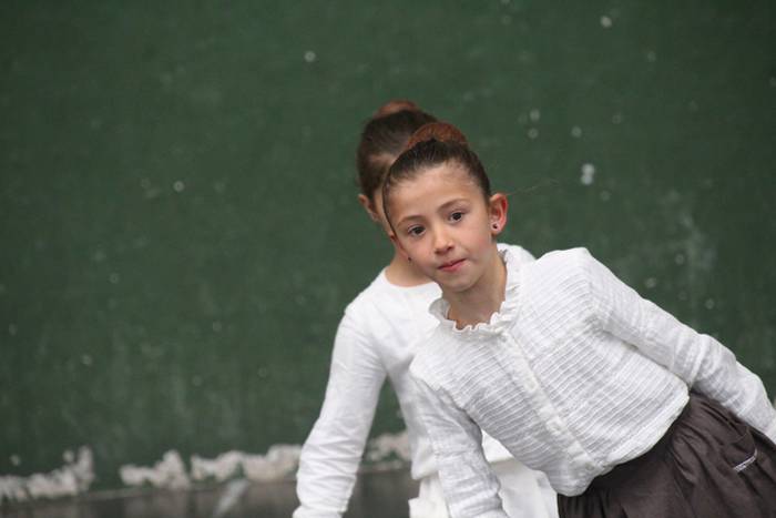 Bukalaik dantzari txikiz bet 22 1525522063242