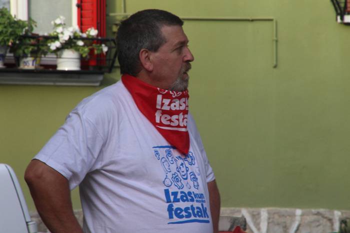 Sagardoz lagunduta jarraitu  22 1504375701780