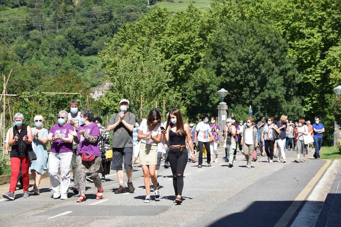 Zerbitzu publikoen aldeko mo 15 1593257979387