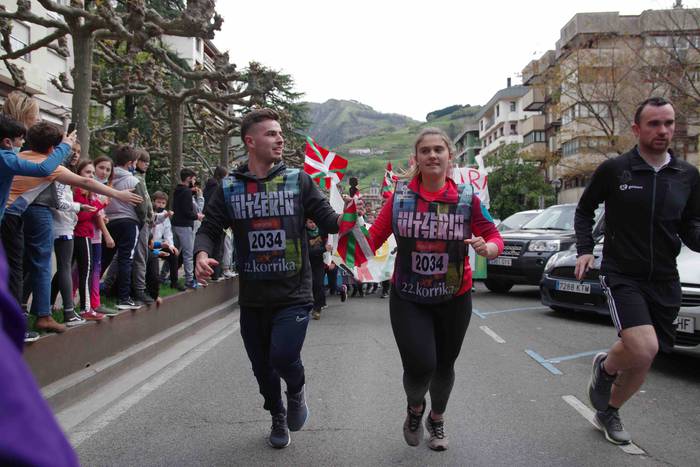 22. Korrika, furgonetatik, T 34 1649420182663