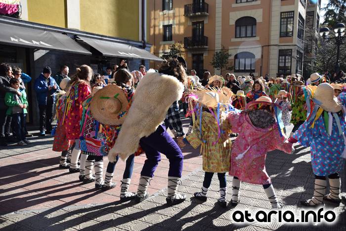 udaberri dantzari txikien kalejira 8 1454767827886