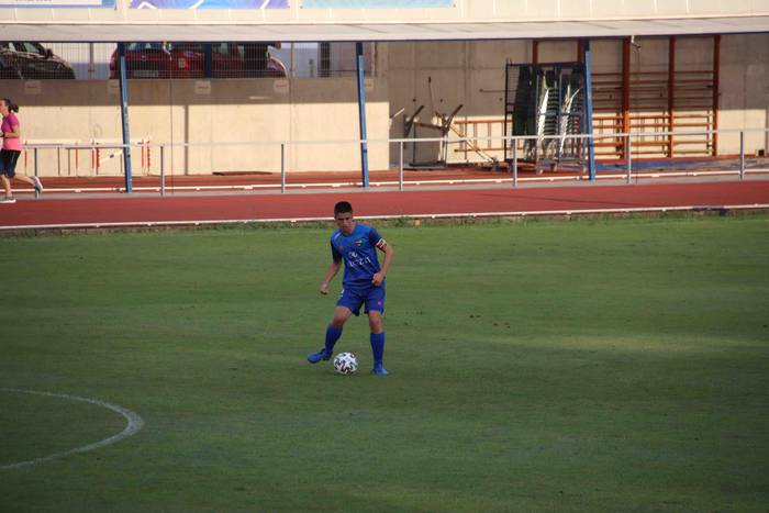 Tolosa CF-ko gizonezkoen fut 35 1662145479374