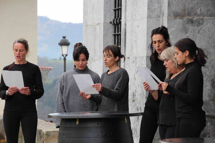 Emakumeek dantzan jarri dute 12 1552145612108