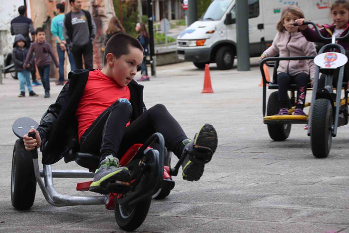 Gau Krosaren aurretik umeak protagonista 30 1544893313324