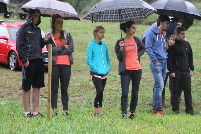 Segalariak, euria eta txakurraren aurka korrika 24 1474130894302