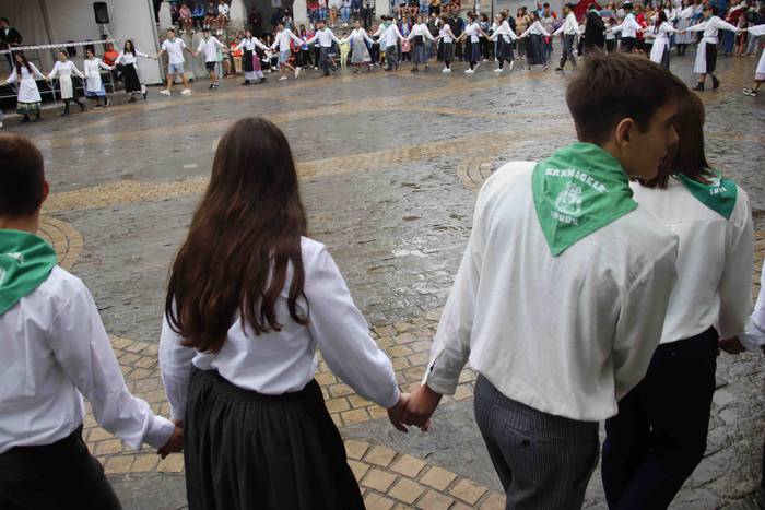 Irurako dantza soka sanmiela 36 1664023880830