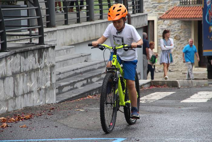 Orendaindarrek ezin, Jon And 11 1502887777802