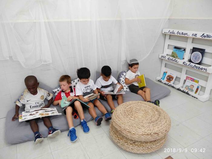 Fleming Herri Eskola, eskola 2 1547057972778