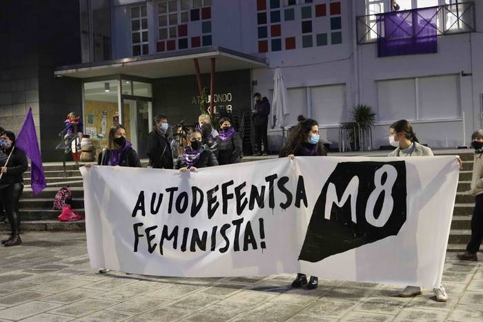 Emakumeek eskualdeko kaleak  52 1615233073166