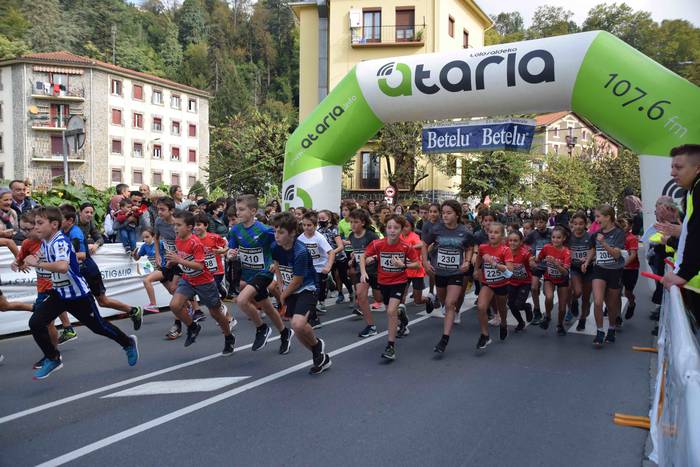 Gozatu egin dute txikienek S 41 1634039494370