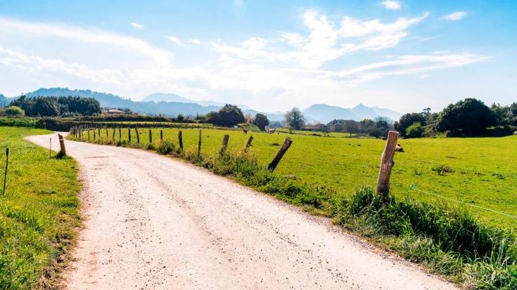 Jabetza publikoko herri bideen inbentarioa onartu du udalbatzak