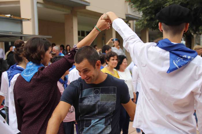 Euskal dantzek harrobia dute 15 1567950038593