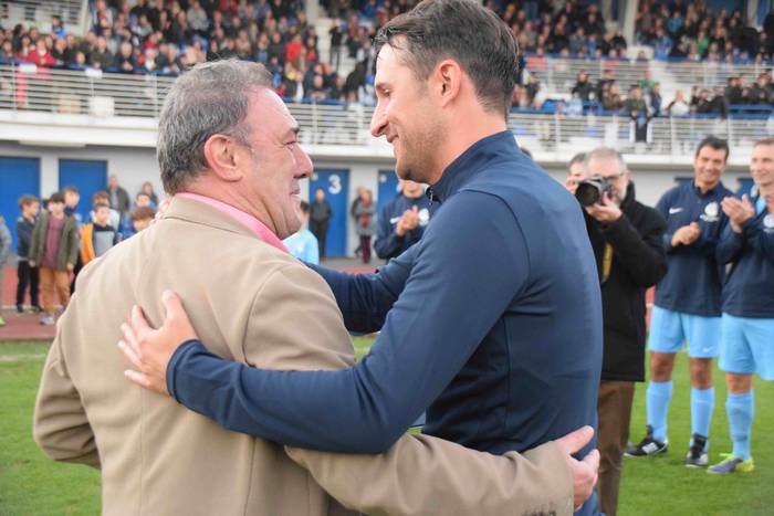 Mikel Alonso agur omenaldia tolosa berazubi 111 1544294577144