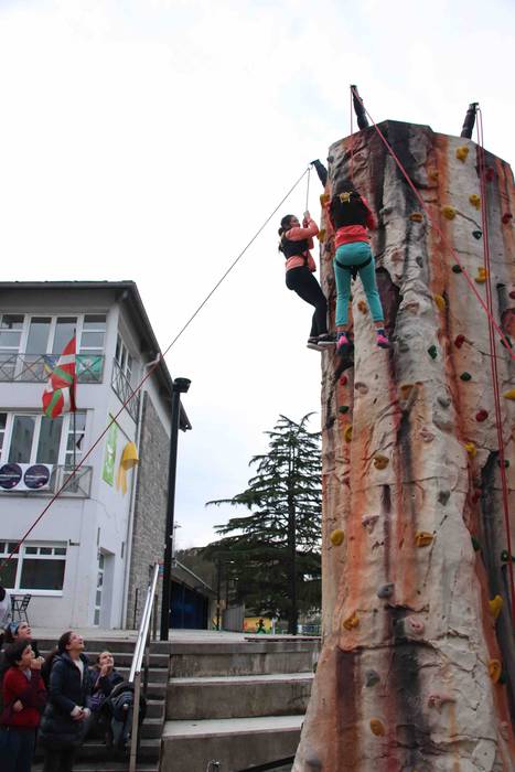 Gau Krosaren aurretik umeak protagonista 43 1544893320979