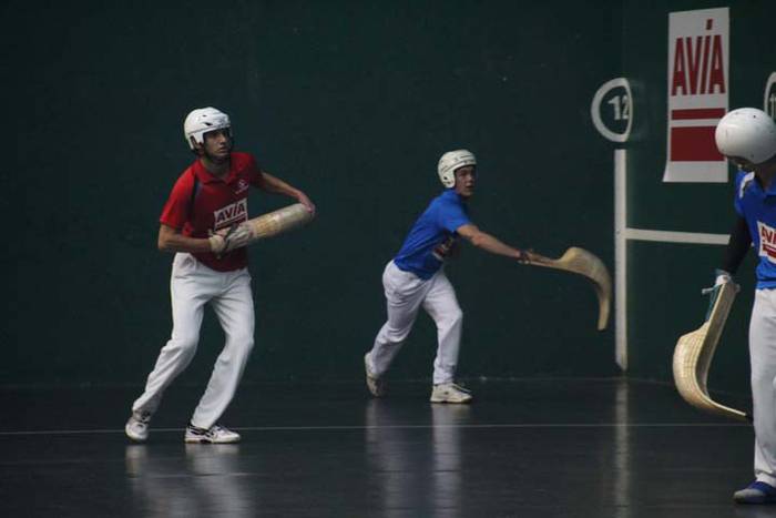 ZESTA PUNTA ELOLAREN OROIMEN 61 1512735606400