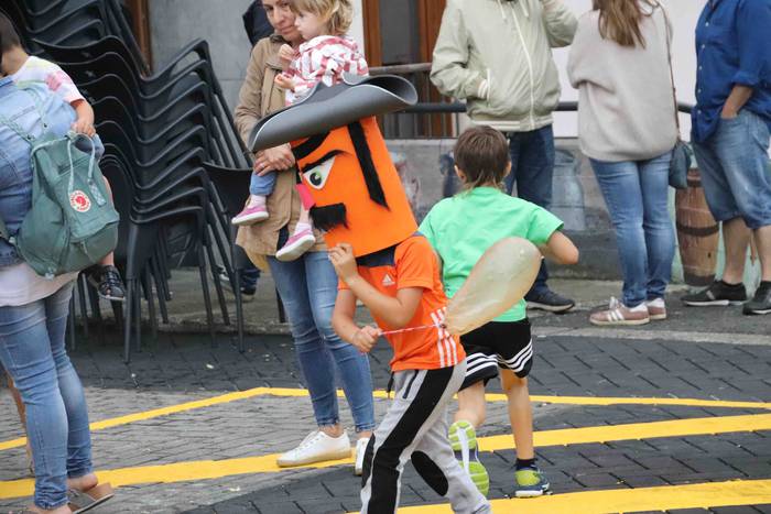 Suziria lehertuta, lau festa 39 1564684275237