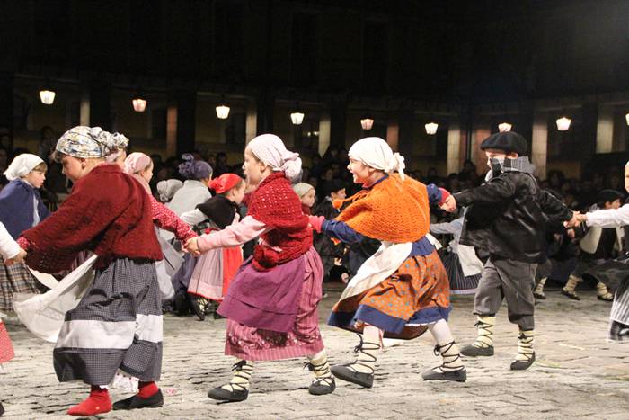 Olentzero eta Mari Domingi 2015 86 1450983323036