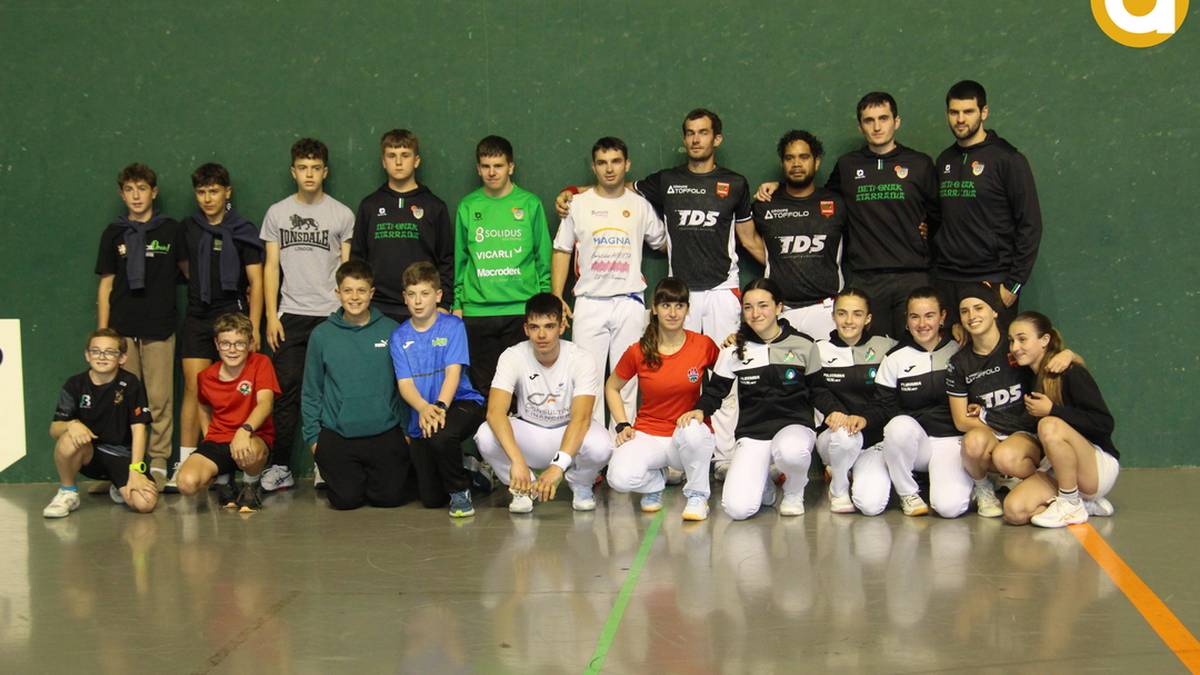 Euskal pilotak eta herri kulturak bat egin dute Asteasun