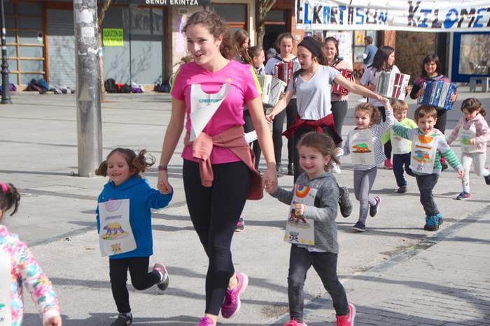 475 haur, klima aldaketaren  38 1520960707317