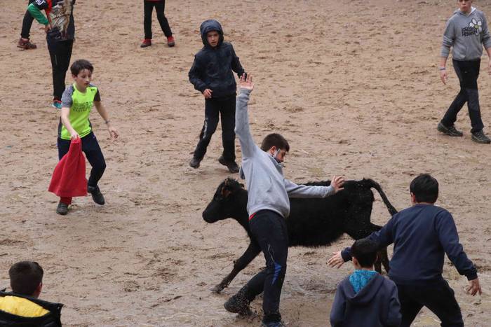 Txikienak zezen txikien aurr 16 1552240879441