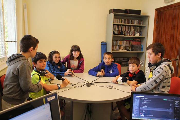 Samaniego ikastetxearen bisita Atarian 20 1465988960180