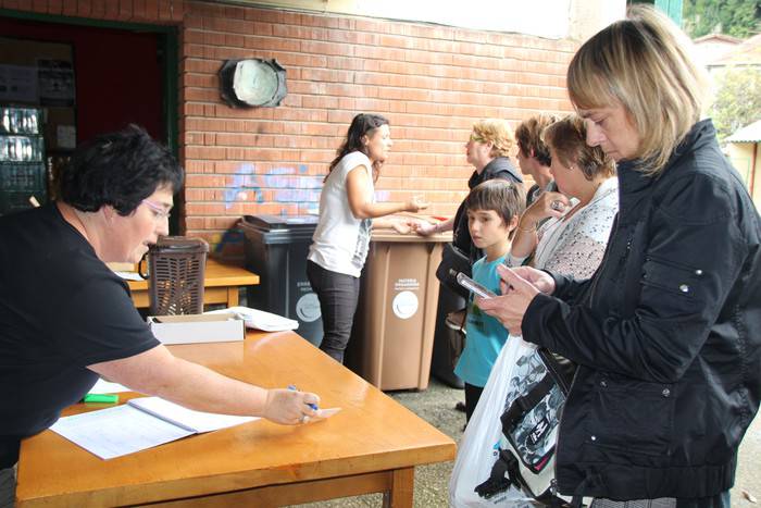 Maiztasuna eta edukiontziak, biak handitu nahi ditu udal gobernuak