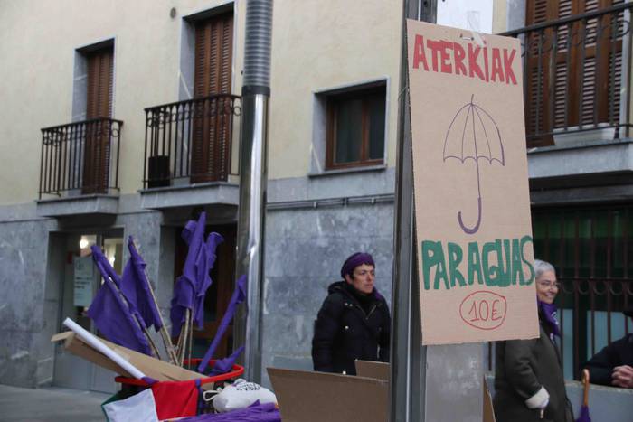 Emakumeen aldeko mosaikoa eg 15 1583688972588