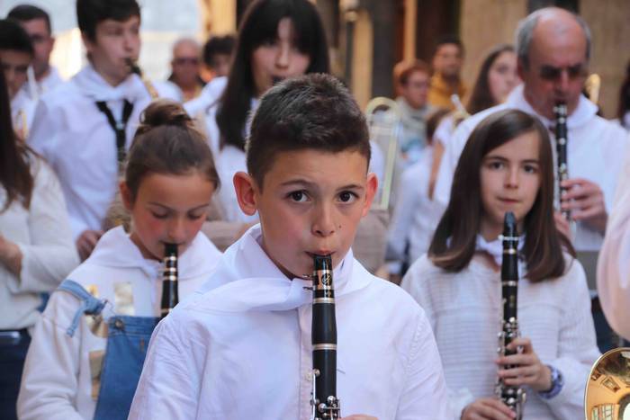 Banda Topaketa AV400Urte 22 1553970403736