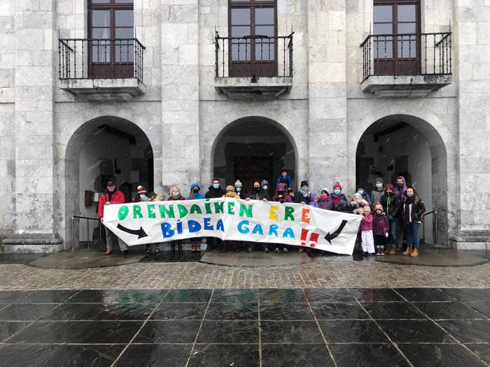 2.000 pertsona baino gehiago 3 1610225149778