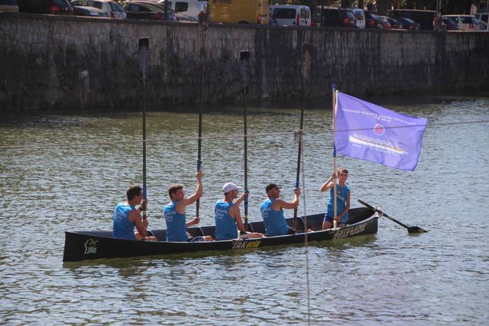 V. Elkartasun Estropada Tolo 90 1537018199249